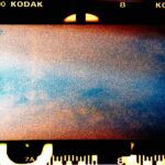Fotonegativ auf Filmstreifen, undefinierbares Sujet