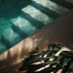 pool treppe mit schatten